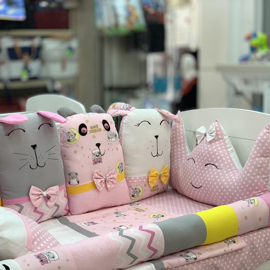 Tour de lit rose 10 pièces – Image 2